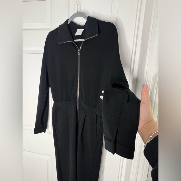NWOT Varley Jessie Black Jumpsuit Sold On Revolve Sz M - Picture 8 of 16